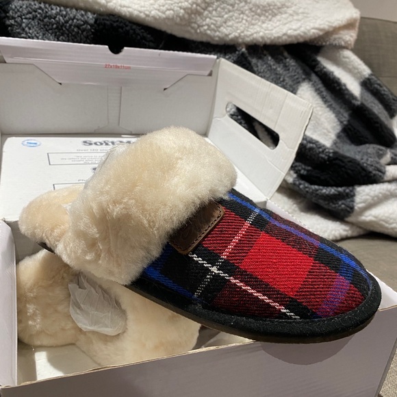 Softmoc sheepskin slippers - Picture 3 of 3